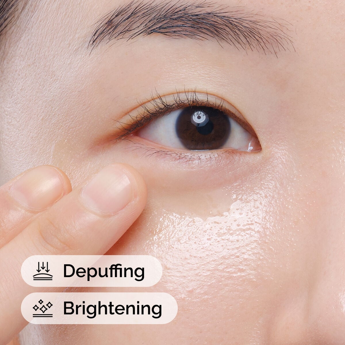 caffeine-solution-5-egcg-eye-serum-u3 ord-caffeine-solution-egcg-model-application-with-benefits.jpg