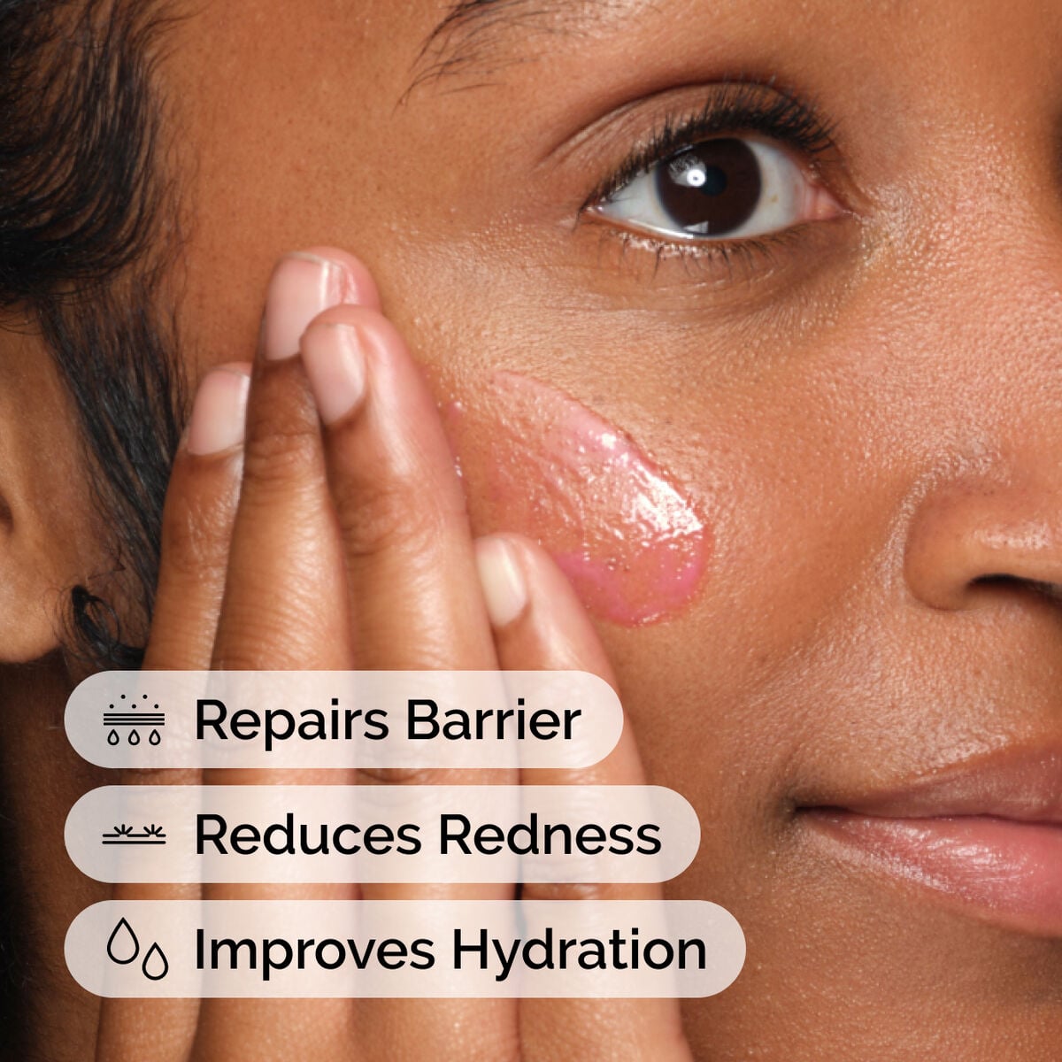 soothing-and-barrier-support-serum-set-s6 ord-soothing-barrier-support-serum-model-application-with-benefits.jpg